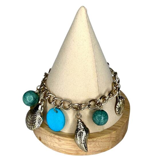 Seashell Charm Bracelet - Picture 2 of 5